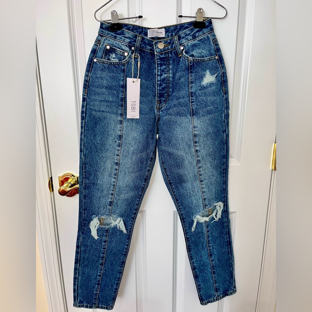 NWT Tobi Distressed straight leg jeans